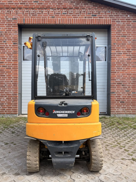 Jungheinrich EFG 550 Elektrostapler (B13/26)