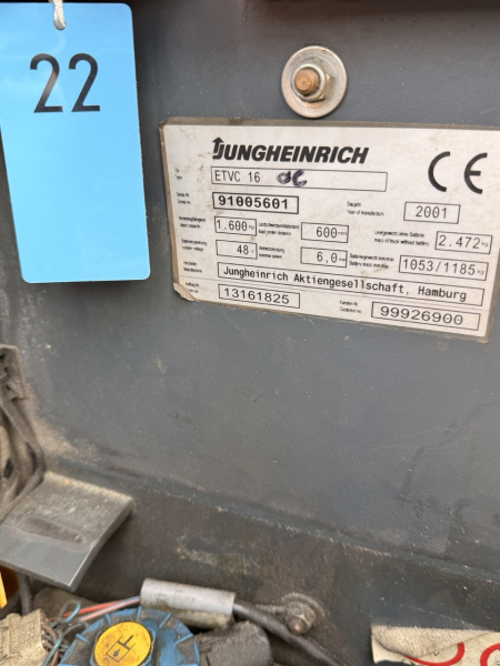 Jungheinrich ETVC16 Schubmast-Elektrostapler (B22/26)