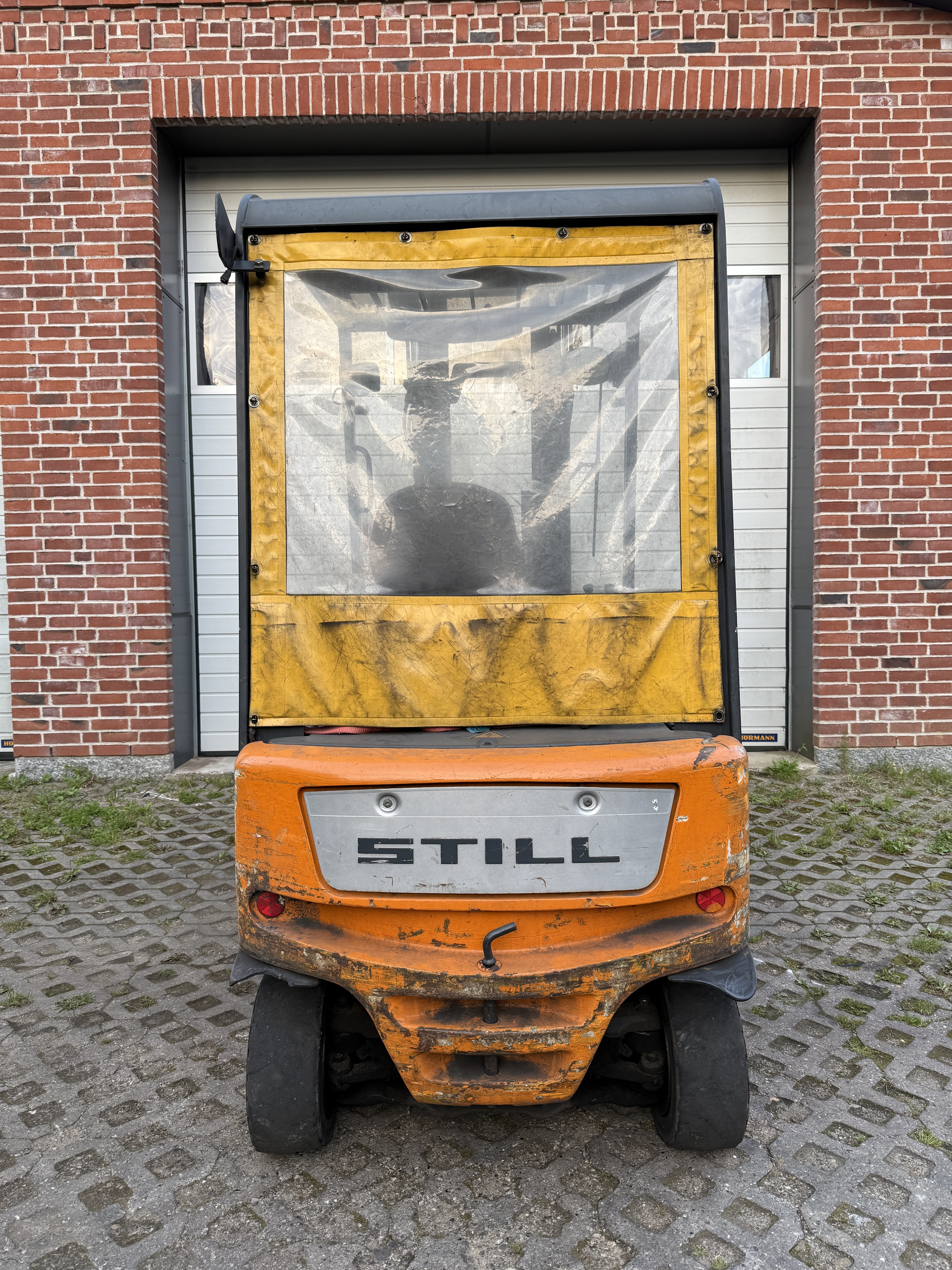 Verkauf von Gabelstaplern, BW-Restposten und Transport BW-Depot Tolk ...