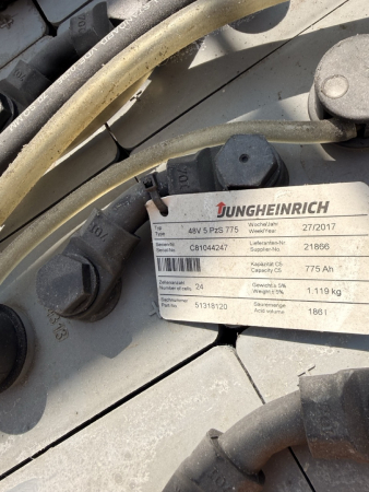 Jungheinrich ETVC16 Schubmast-Elektrostapler (B22/26)