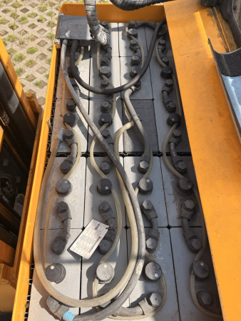 Jungheinrich ETVC16 Schubmast-Elektrostapler (B22/26)
